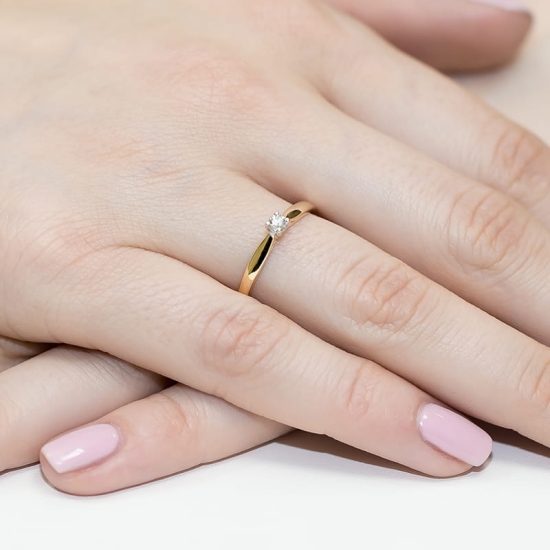 Pierścionek Diament 0,10ct żółte złoto