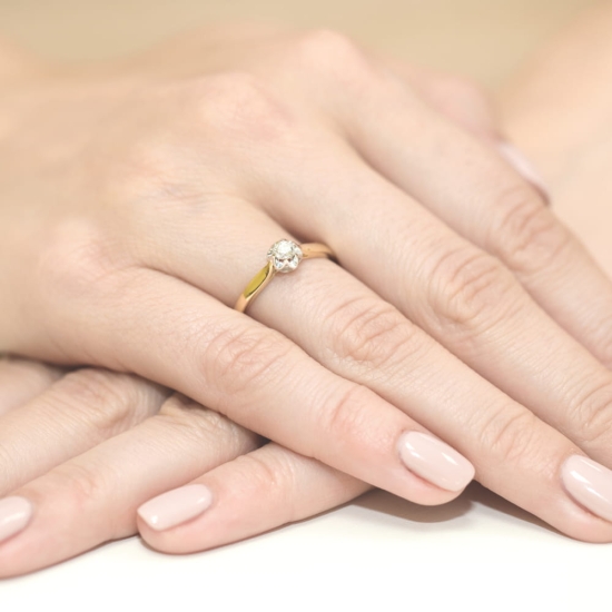 Pierścionek Diament 0,15ct żółte złoto